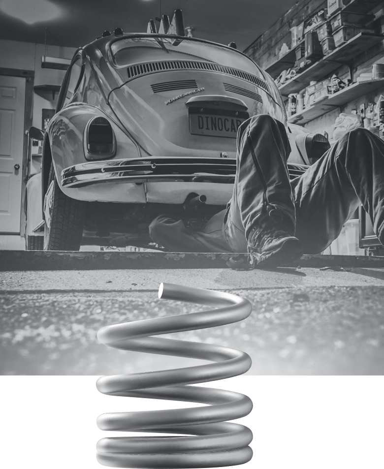 Auto na stanowisku serwisowym